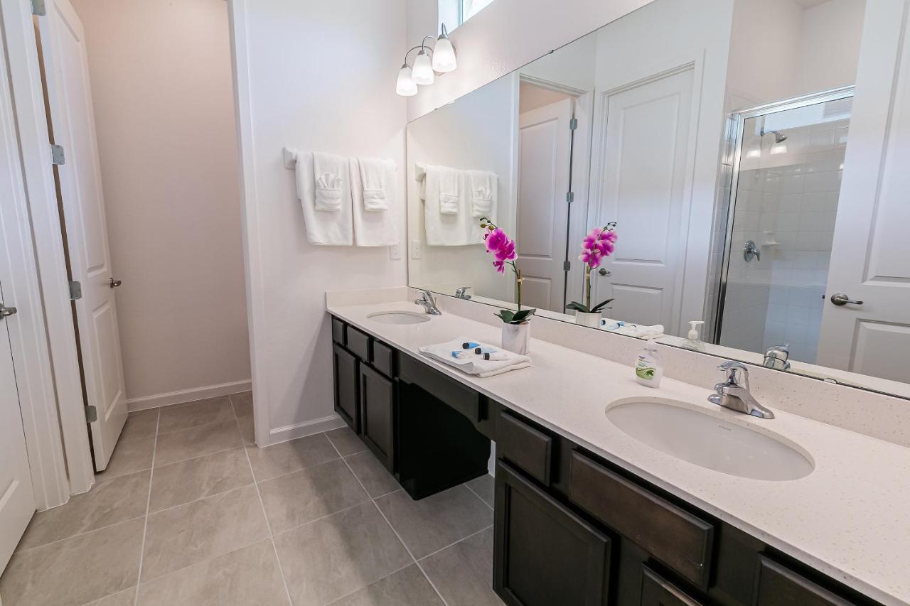 Luxury 12 Bedrooms Pool House 10 Min To Disney4630 Kissimmee Eksteriør bilde