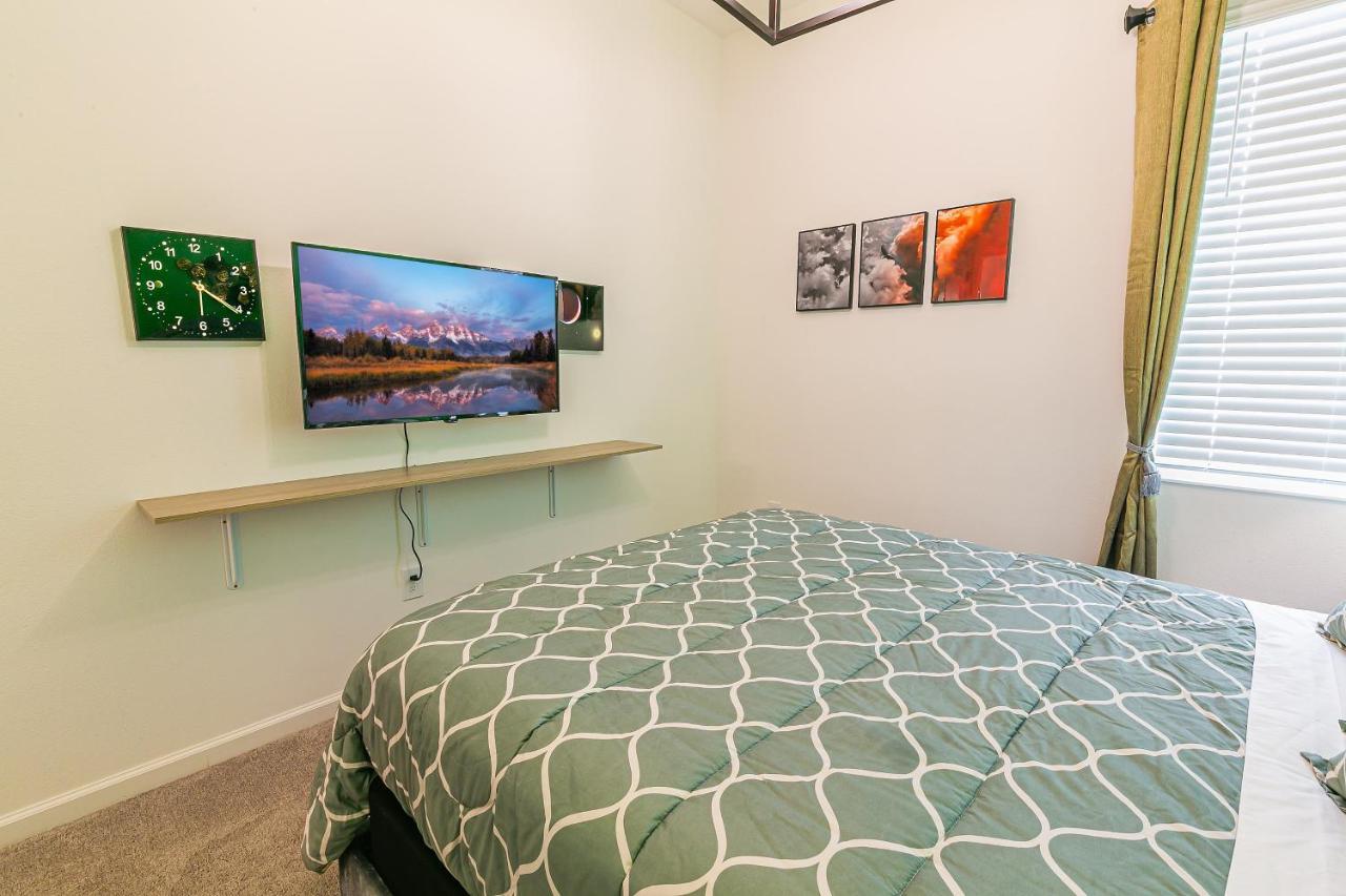 Luxury 12 Bedrooms Pool House 10 Min To Disney4630 Kissimmee Eksteriør bilde