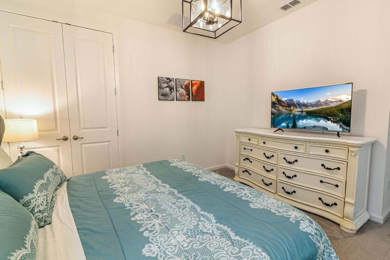 Luxury 12 Bedrooms Pool House 10 Min To Disney4630 Kissimmee Eksteriør bilde